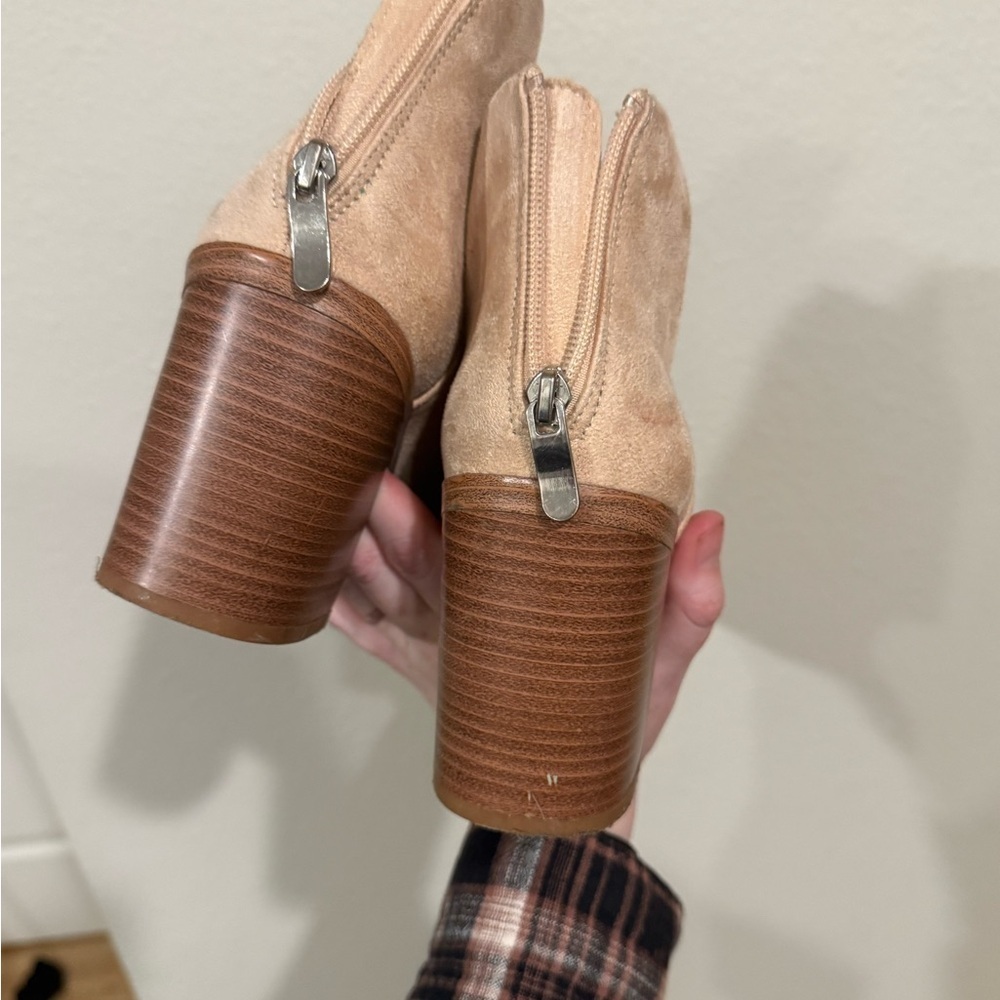 Chic Beige Suede Heeled Boots 8 - Picture 3 of 5